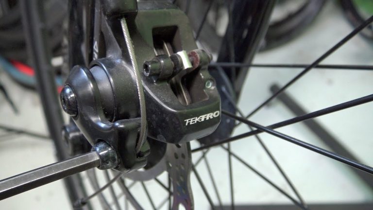 Il segreto per una pedalata sicura: come regolare i freni a disco della tua bici