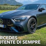 L’ultima meraviglia: il nuovo Mercedes SLK, l’emblema del lusso in 70 caratteri