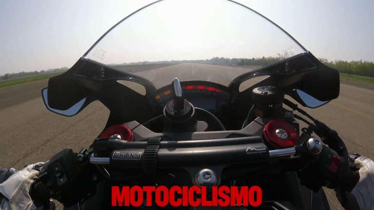 Kawasaki Ninja ZX 10R: La Velocità Massima che Ti Sorprenderà!