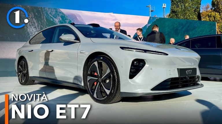 La rivoluzione dell’auto elettrica: batteria estraibile per un viaggio senza limiti