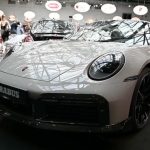 La nuova Porsche 992: il restyling che rivoluziona l’automotive!